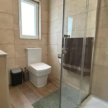 Charming 3-bed Retreat In Quiet Area- St Julians San Ġiljan